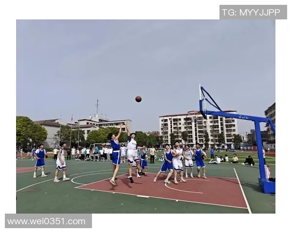 宜城篮球明星的成长之路与未来展望：从校园到职业的奋斗故事